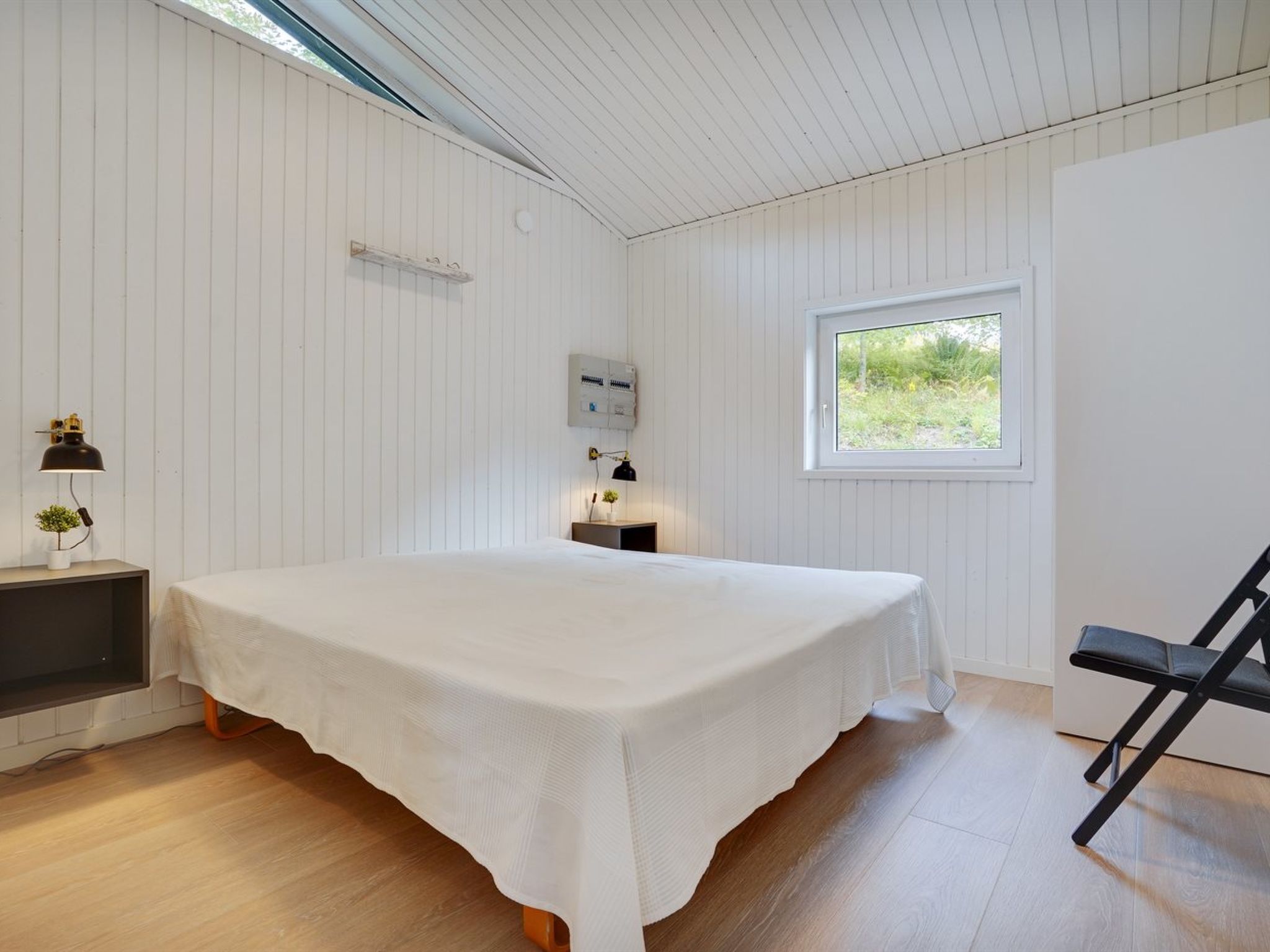 "Bjarki" - 800m from the sea - Binnen