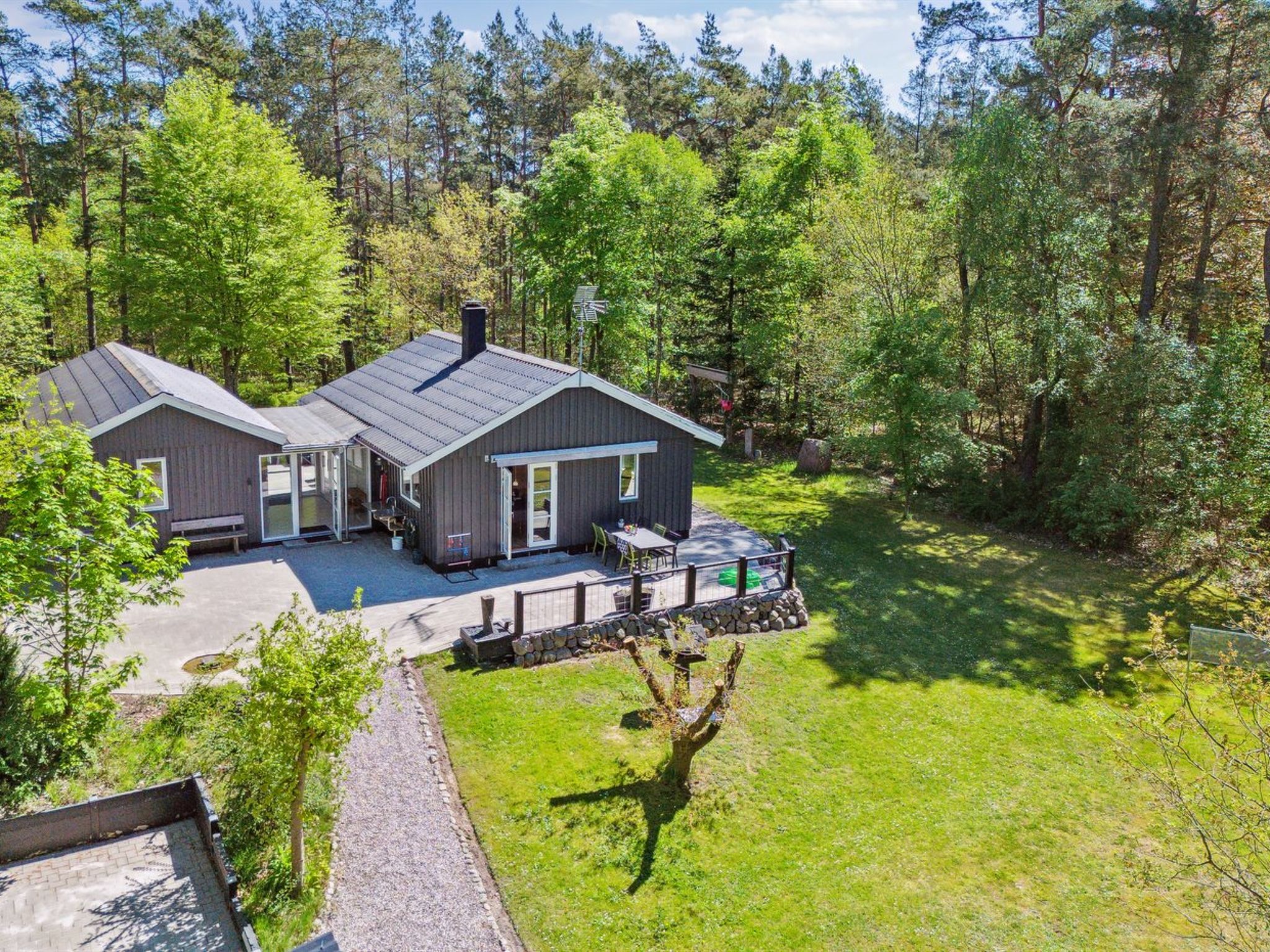 "Hunding" - 7km from the sea