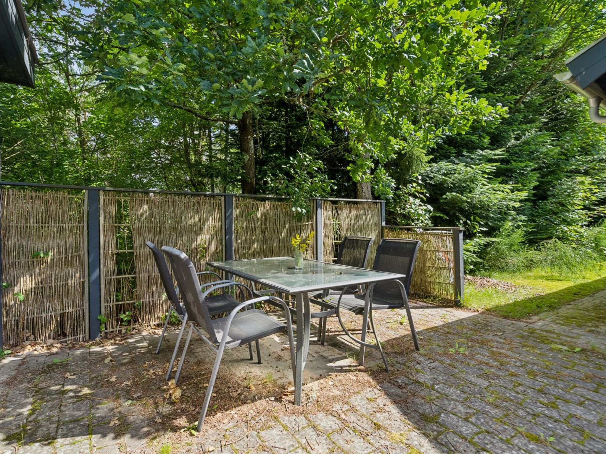 "Ingebrit" - 7km from the sea - Buiten