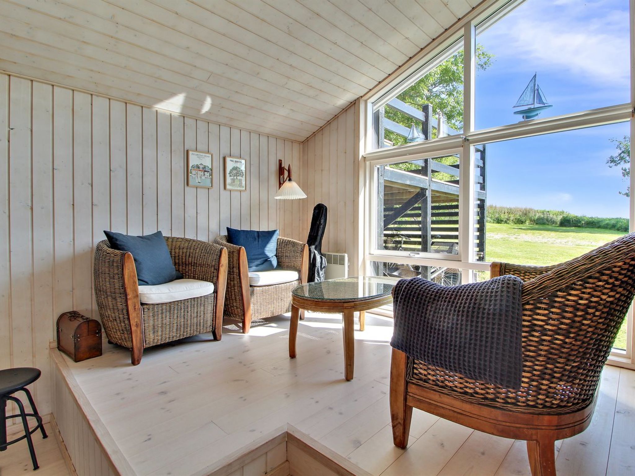 "Lilla" - 120m from the sea-Binnen