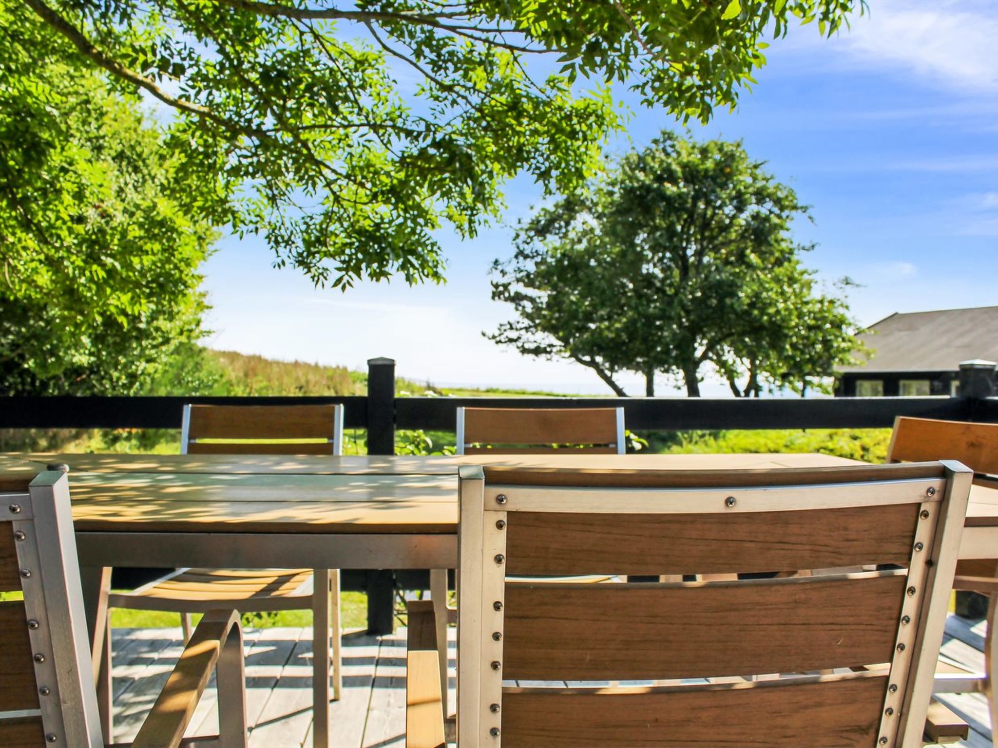 "Lilla" - 120m from the sea-Buiten