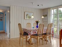 6-persoons vakantiehuis met open haard direct aan zee in Ebeltoft - thumbnail 3