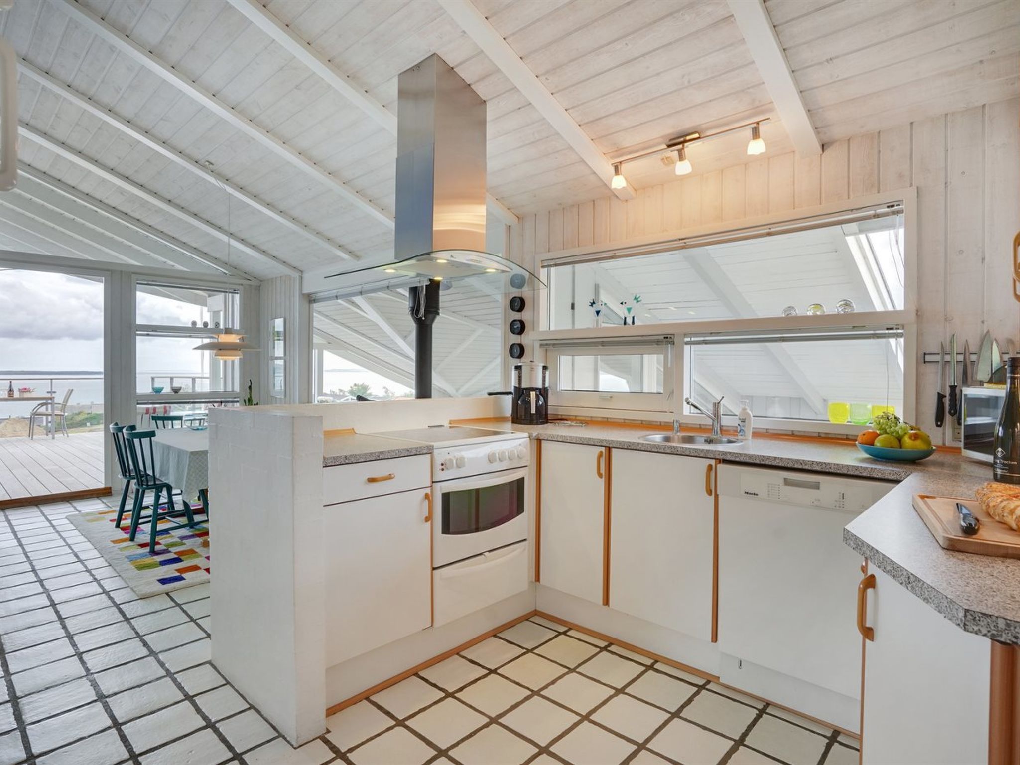 "Eilen" - 250m from the sea - Binnen