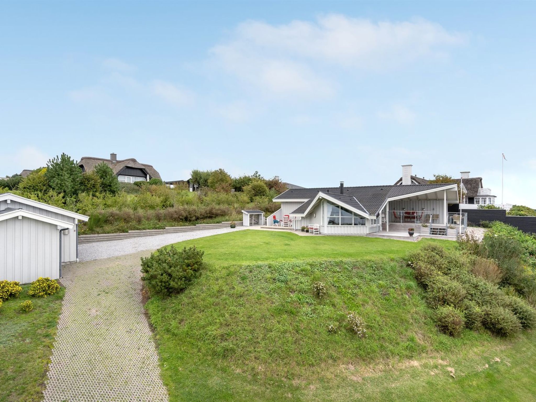"Eilen" - 250m from the sea - Buiten