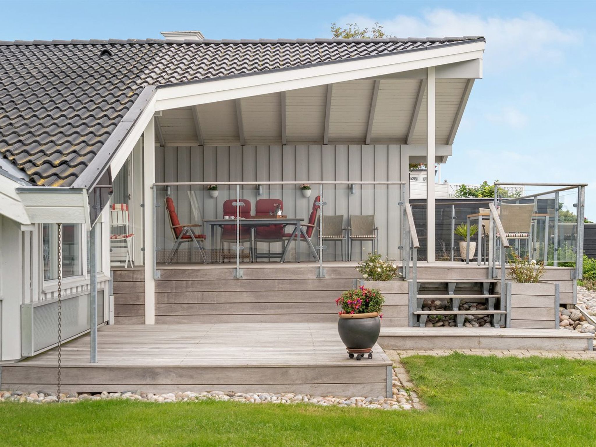 "Eilen" - 250m from the sea - Buiten