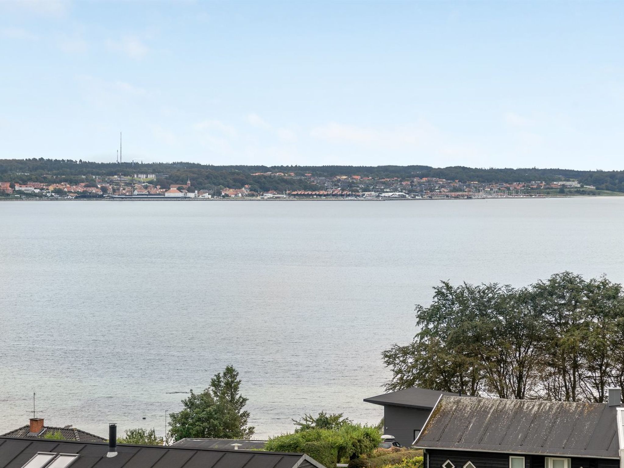 "Eilen" - 250m from the sea - Buiten
