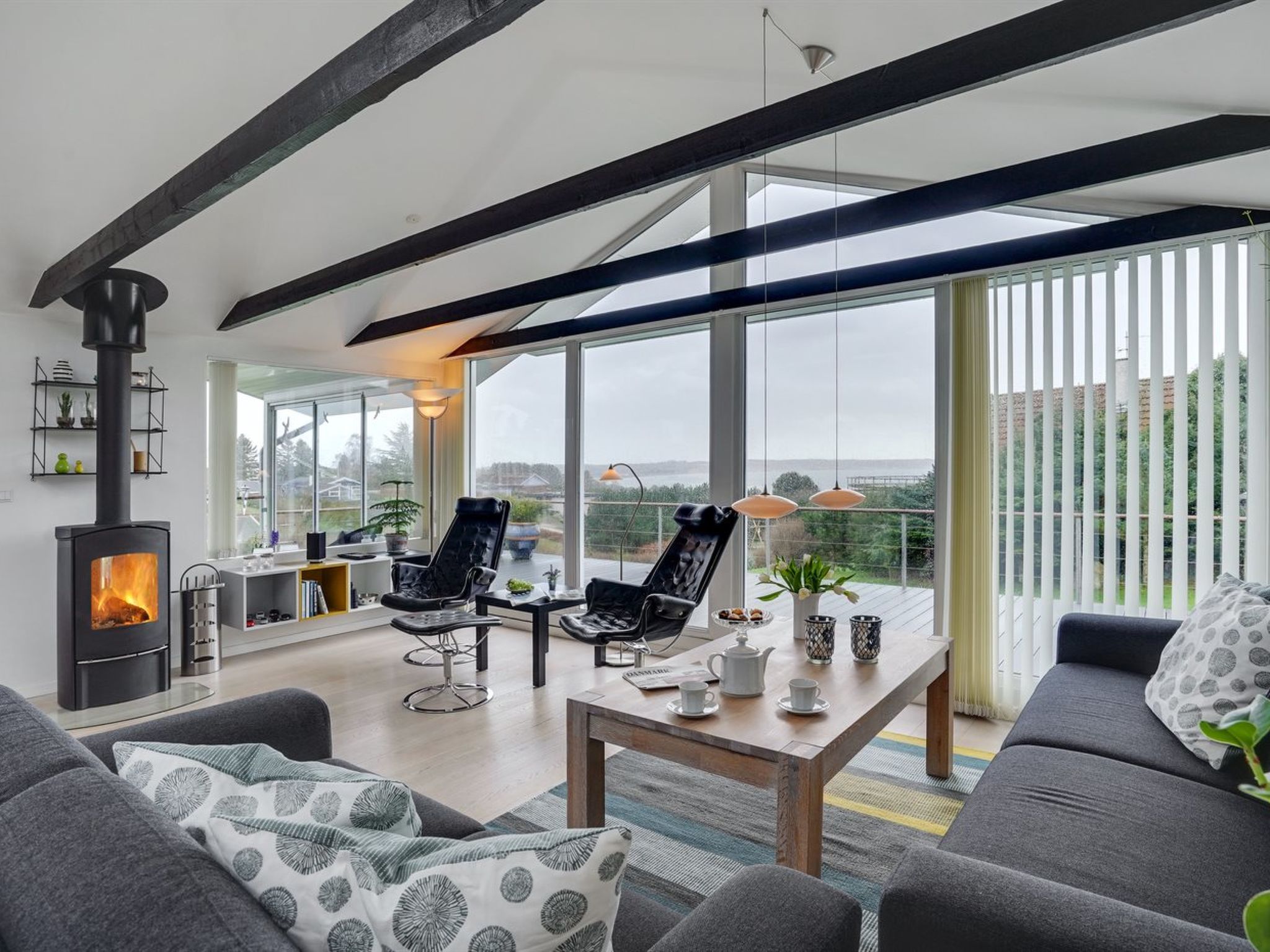 "Kuno" - 300m from the sea - Binnen
