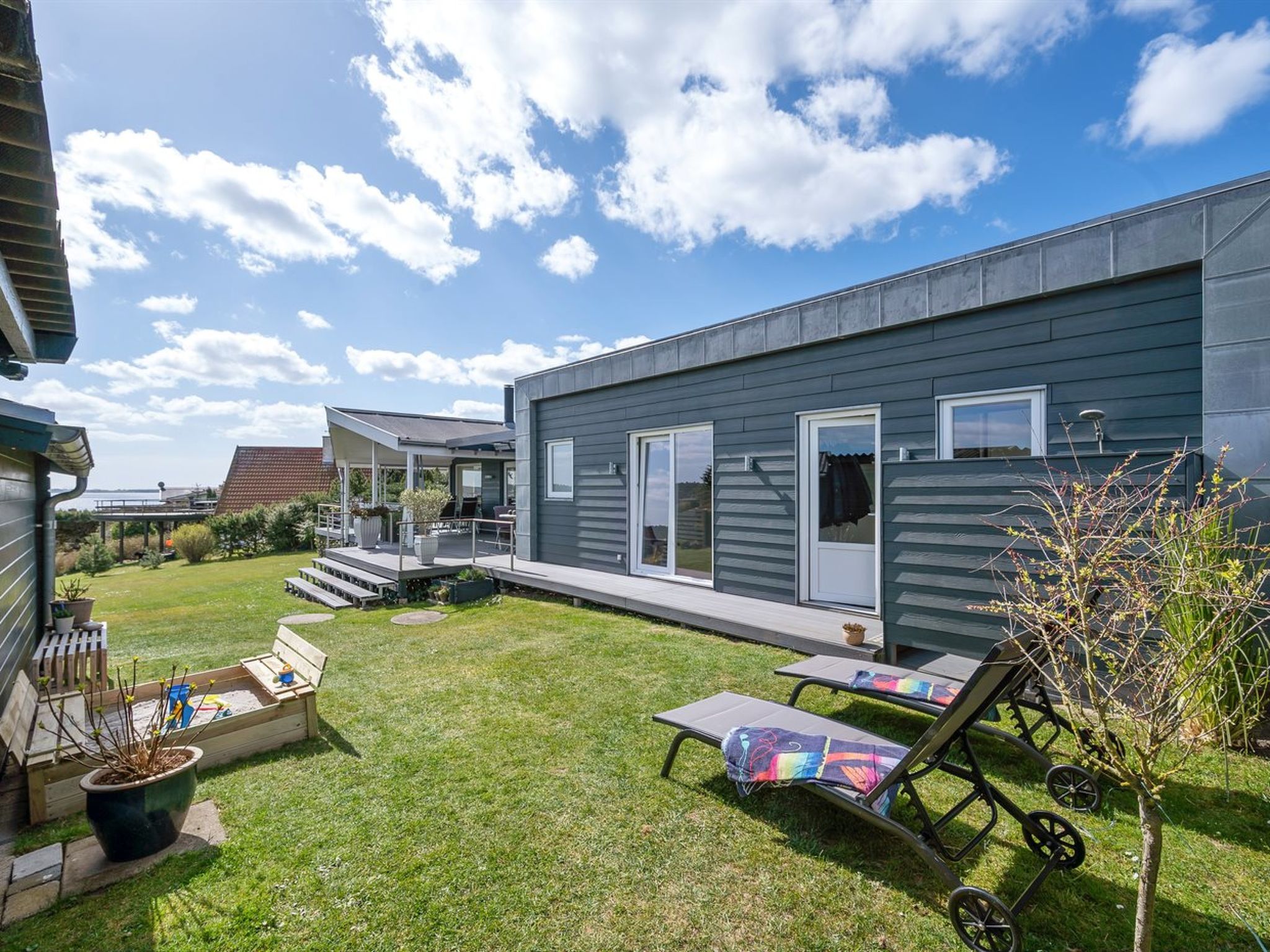 "Kuno" - 300m from the sea - Buiten