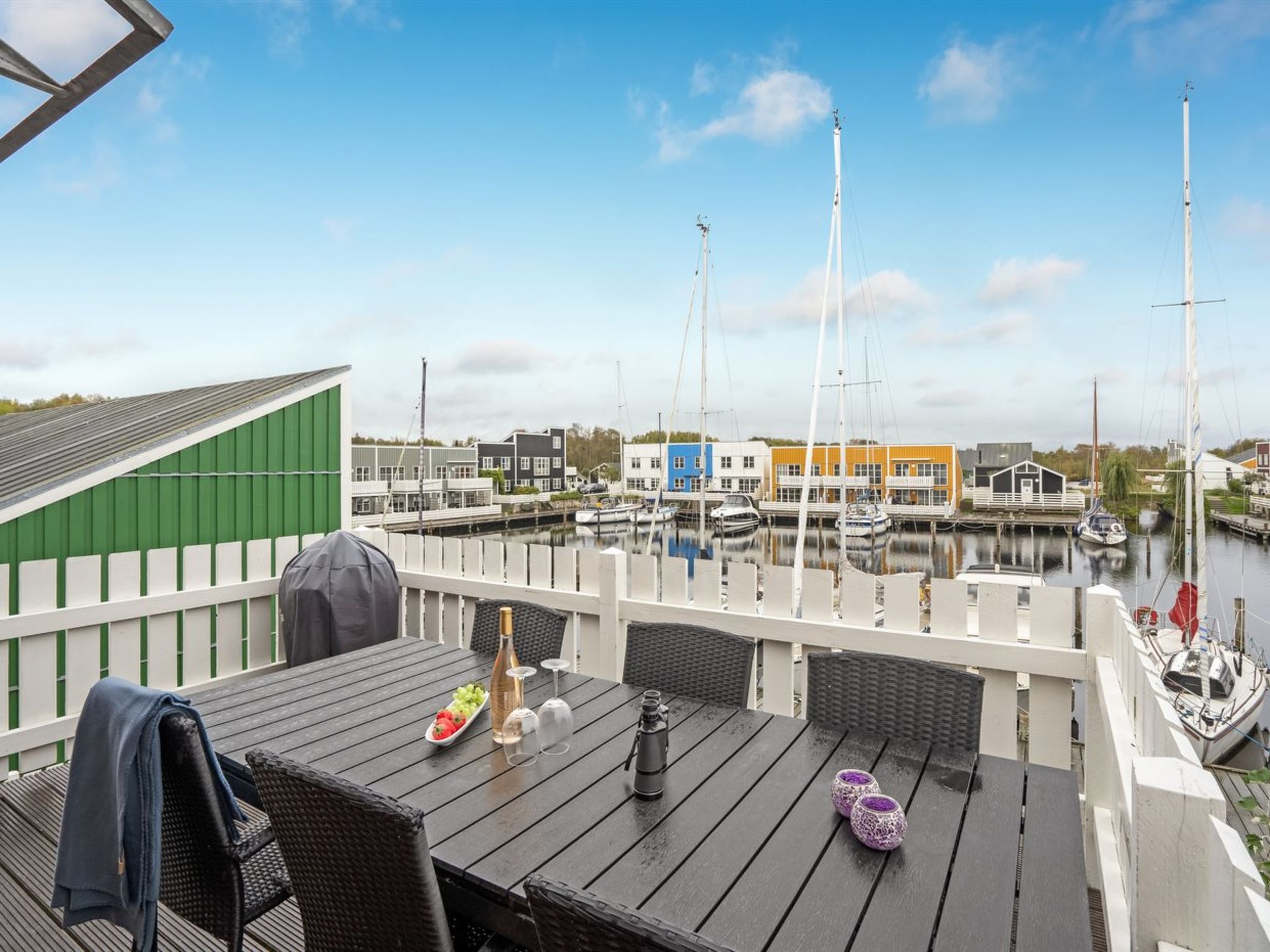 "Tyyne" - 5m from the sea
