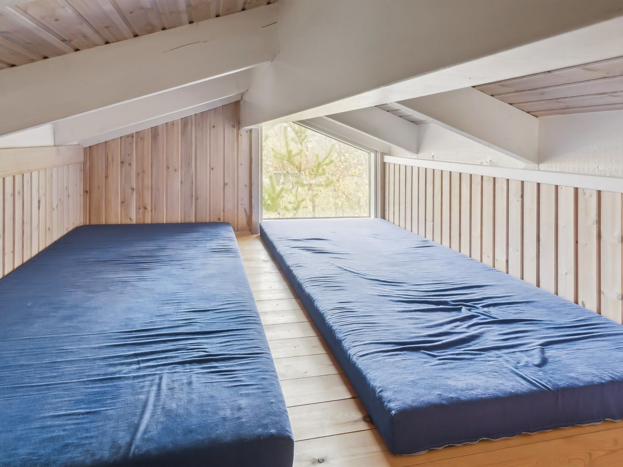 "Alvy" - 200m from the sea-Dedans