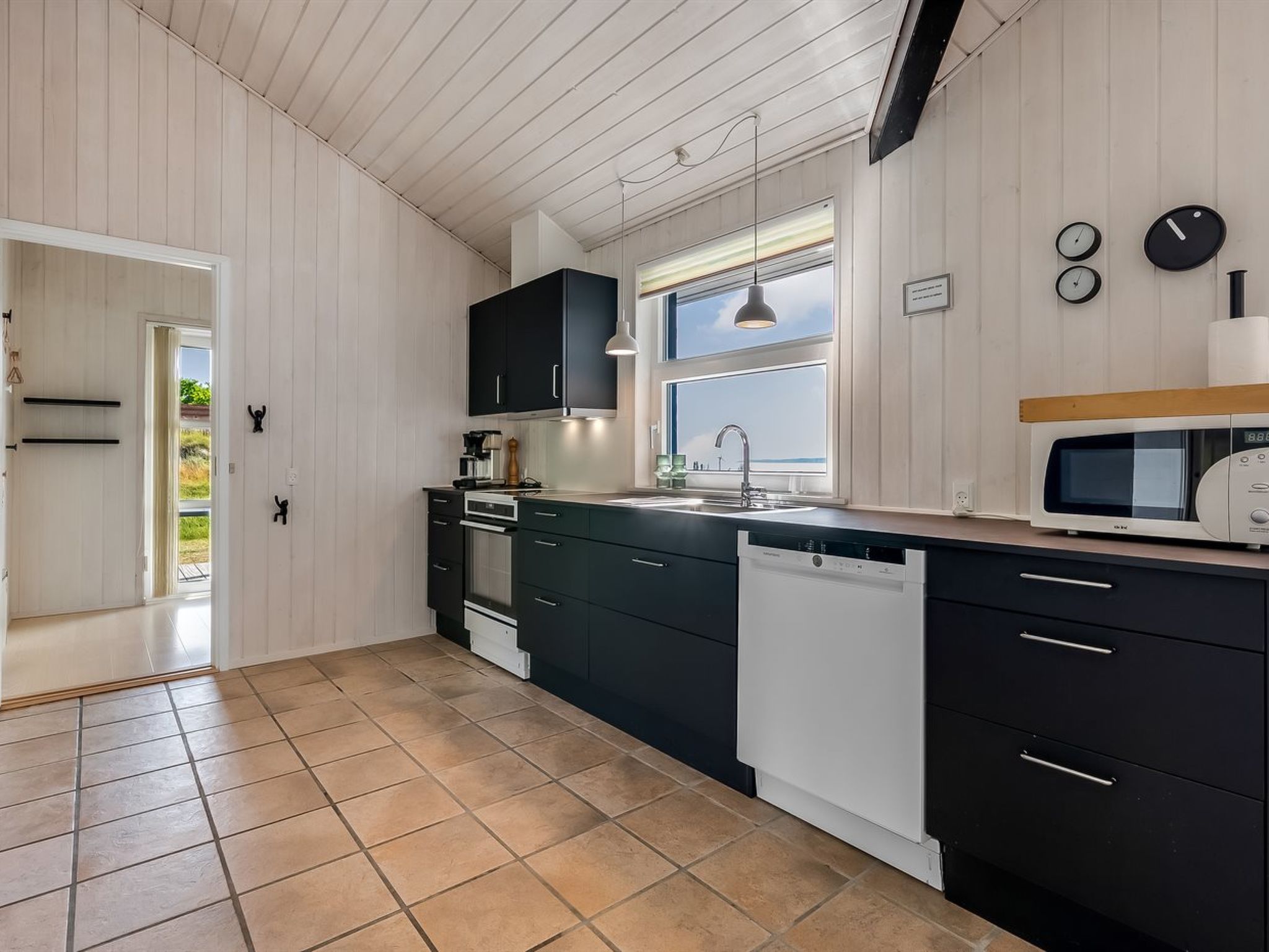 "Sarita" - 1km from the sea - Binnen
