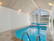 Vakantiehuis in Ebeltoft met open haard, sauna en nabij de zee - thumbnail 1