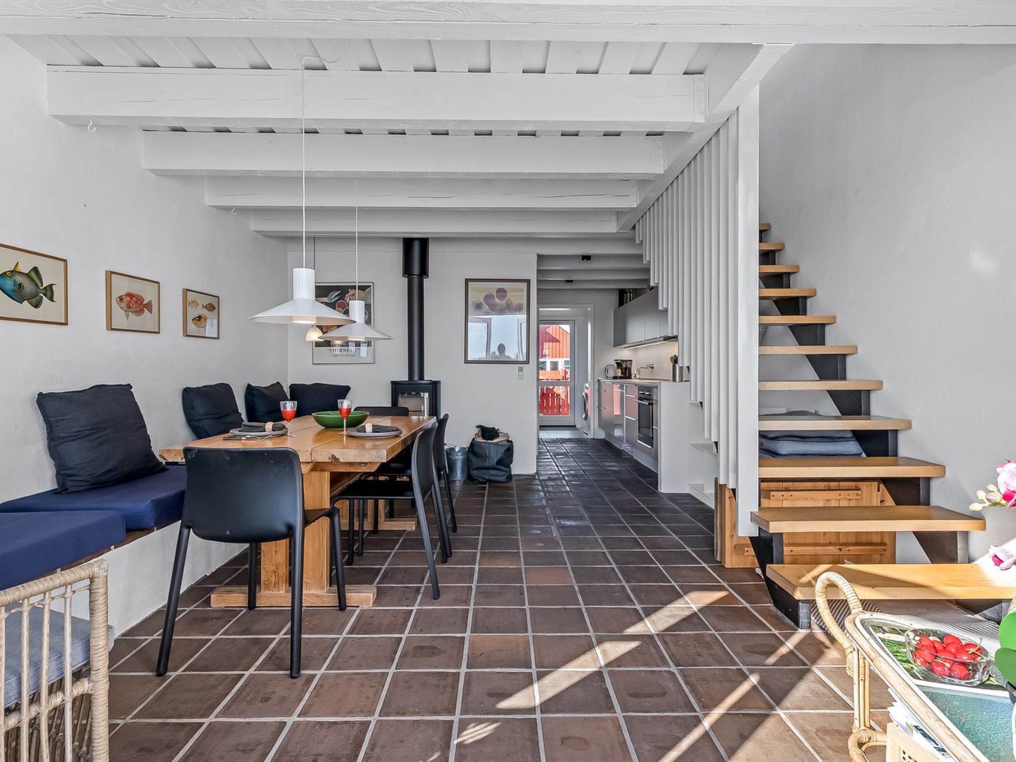 "Adils" - 5m from the sea - Binnen
