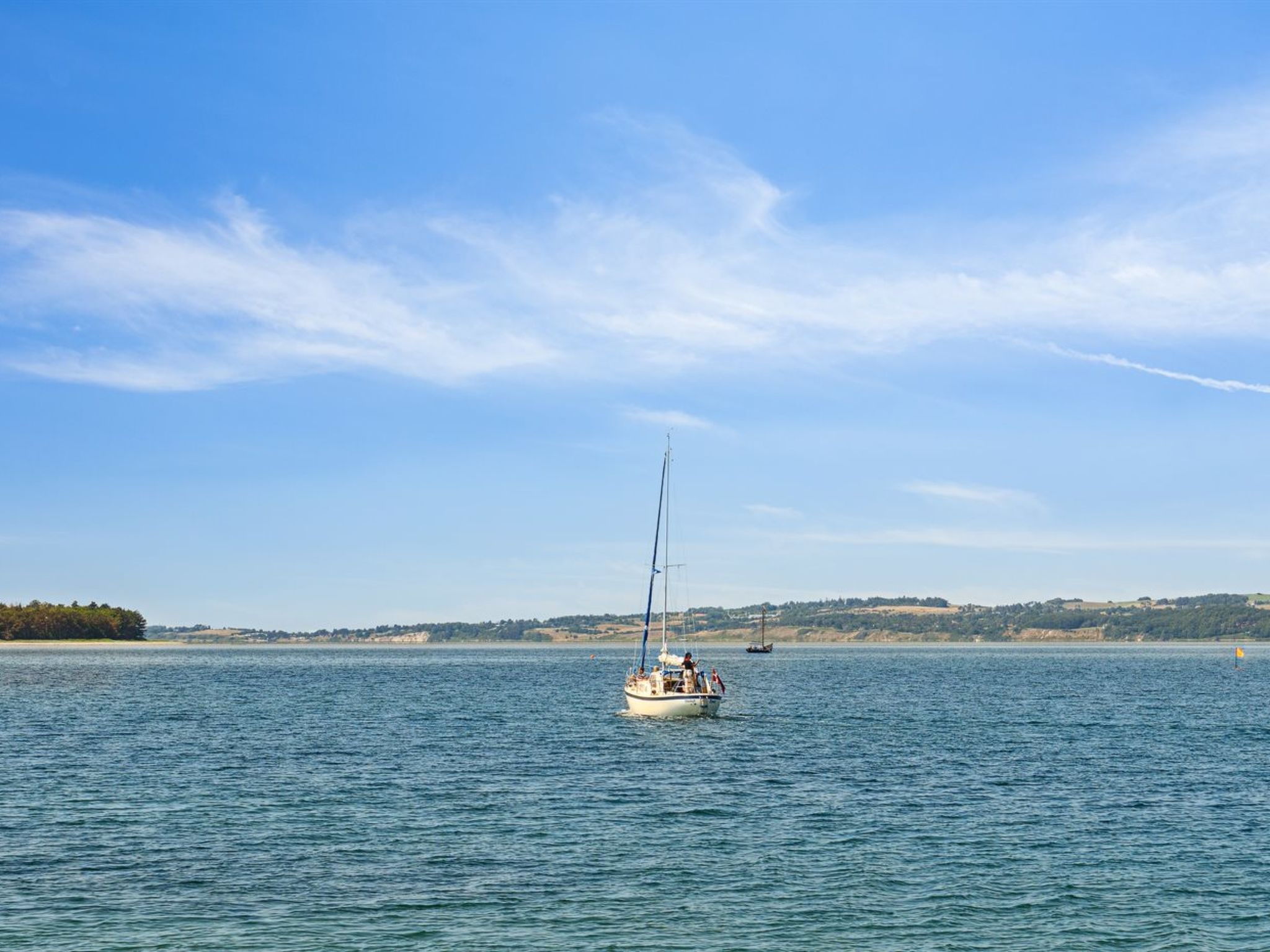 "Adils" - 5m from the sea