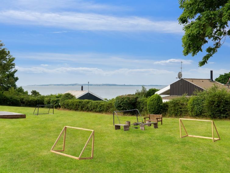 Search and Stay destination Ebeltoft, Denmark from . "Edina" - 350m from the sea in Djursland and Mols