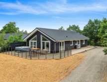 Zeezicht en luxe: modern vakantiehuis voor 6 personen in Ebeltoft - thumbnail 1