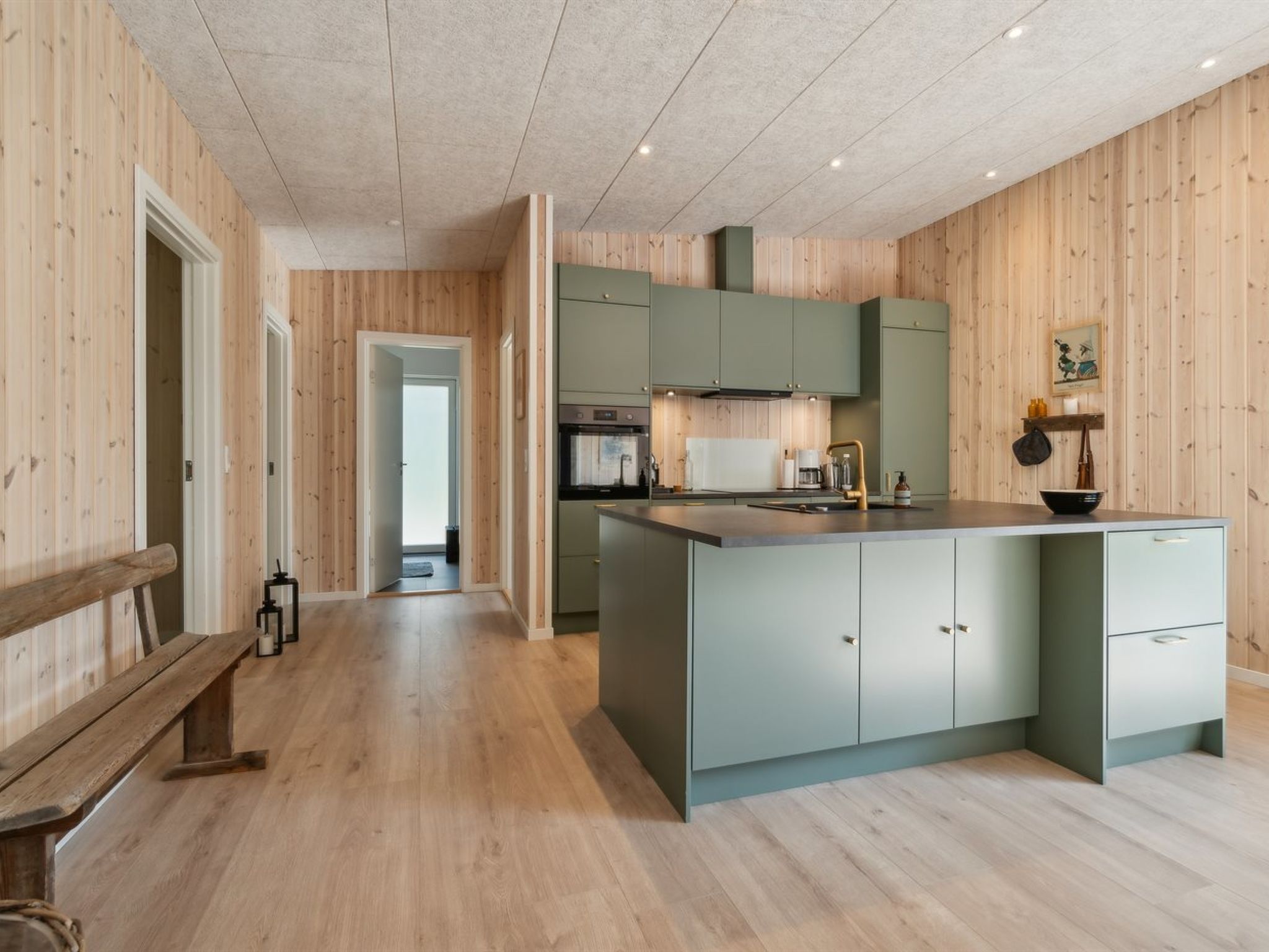 "Filip" - 1.2km from the sea - Binnen