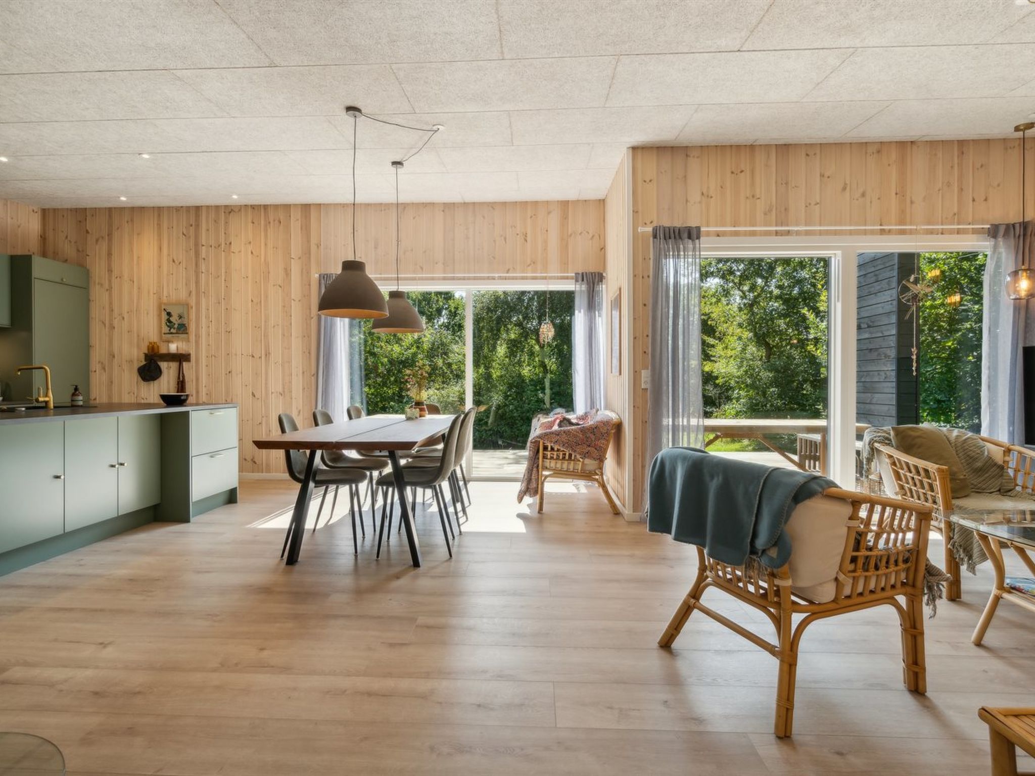 "Filip" - 1.2km from the sea - Binnen