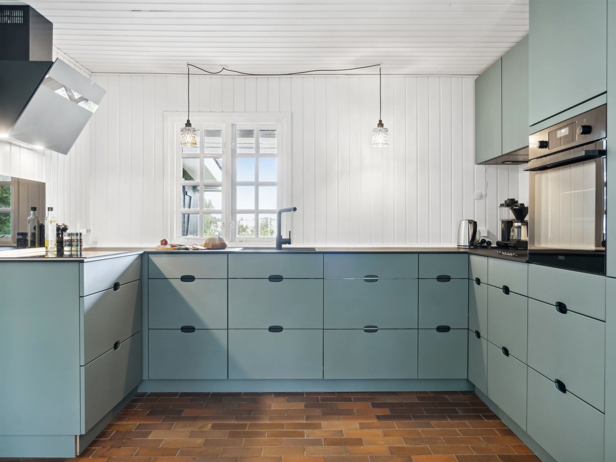 "Lazorka" - 200m from the sea - Drinnen