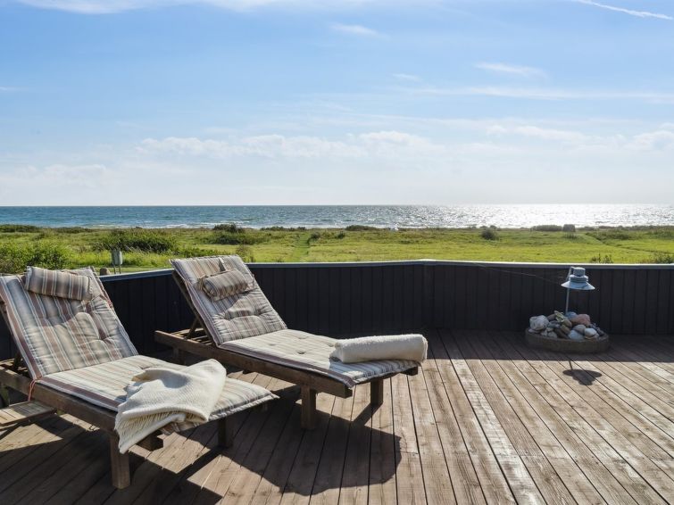 Search and Stay destination Ebeltoft, Denmark from . "Iivari" - 70m from the sea in Djursland and Mols