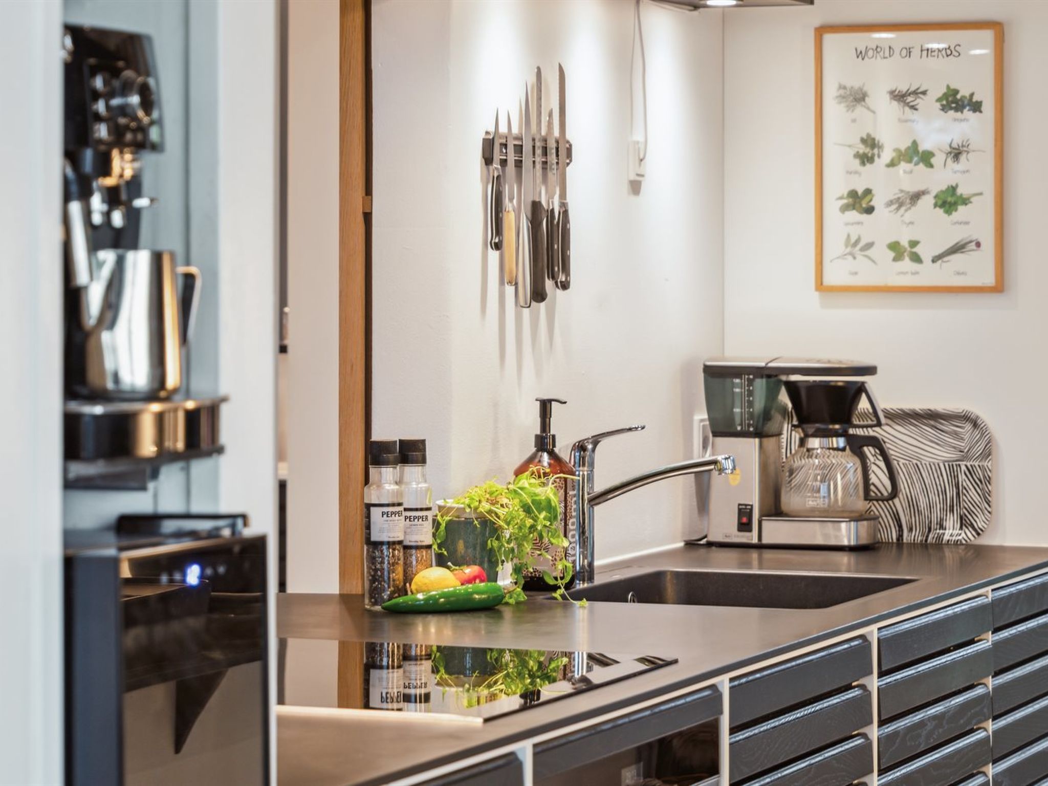 "Iarund" - 600m from the sea-Binnen