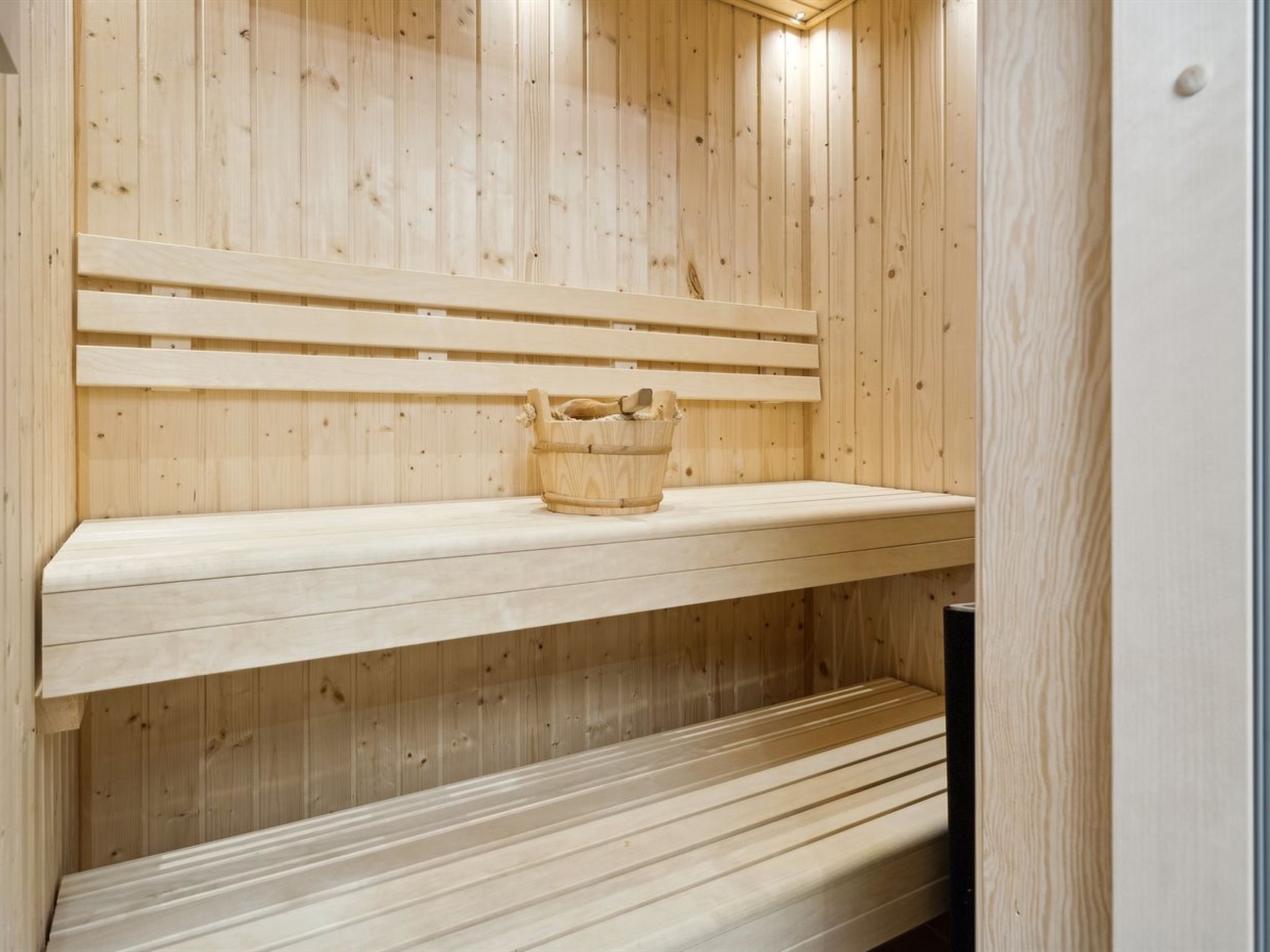 "Iarund" - 600m from the sea-Binnen