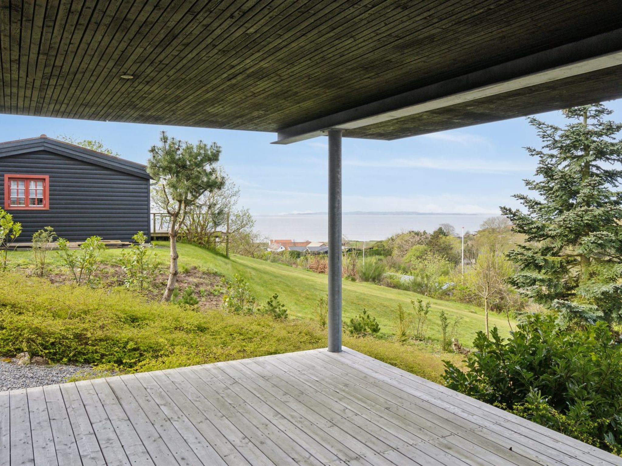 "Iarund" - 600m from the sea - Buiten