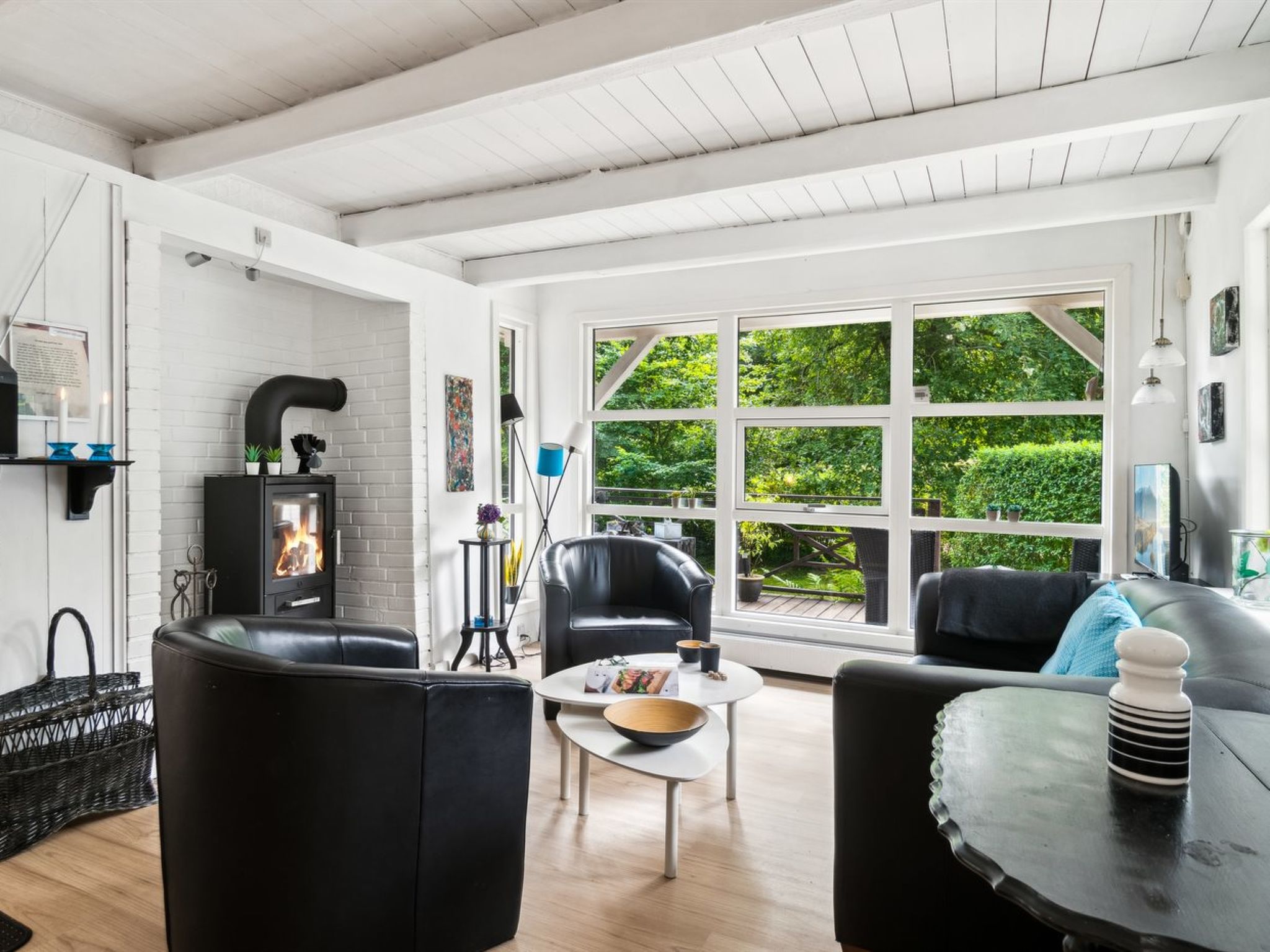 "Vesa" - 2.4km from the sea-Binnen