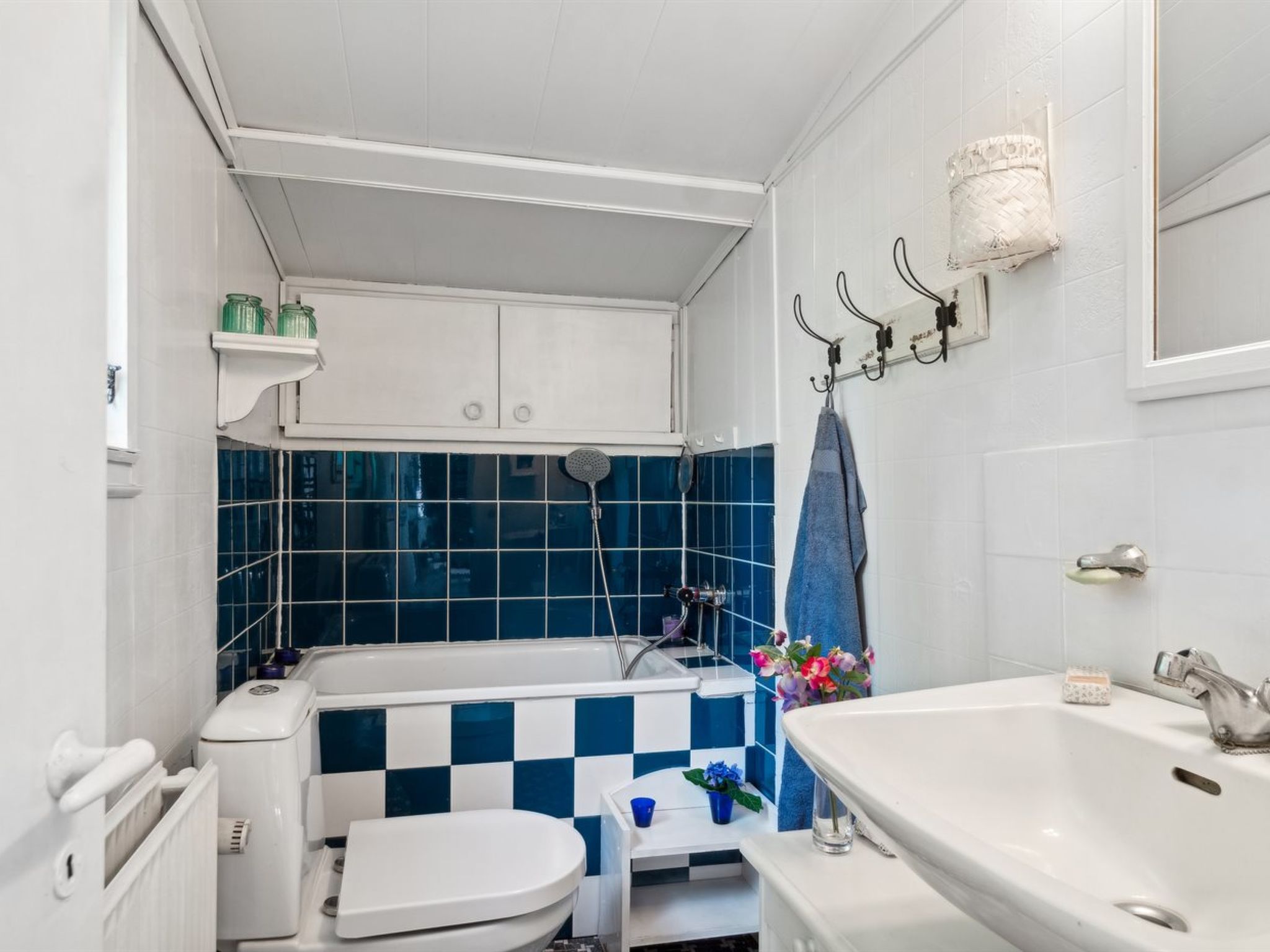 "Vesa" - 2.4km from the sea-Binnen