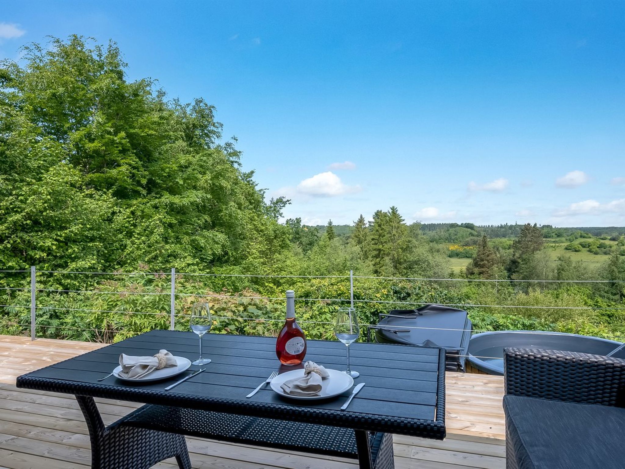 "Ufej" - 2.5km from the sea - Buiten