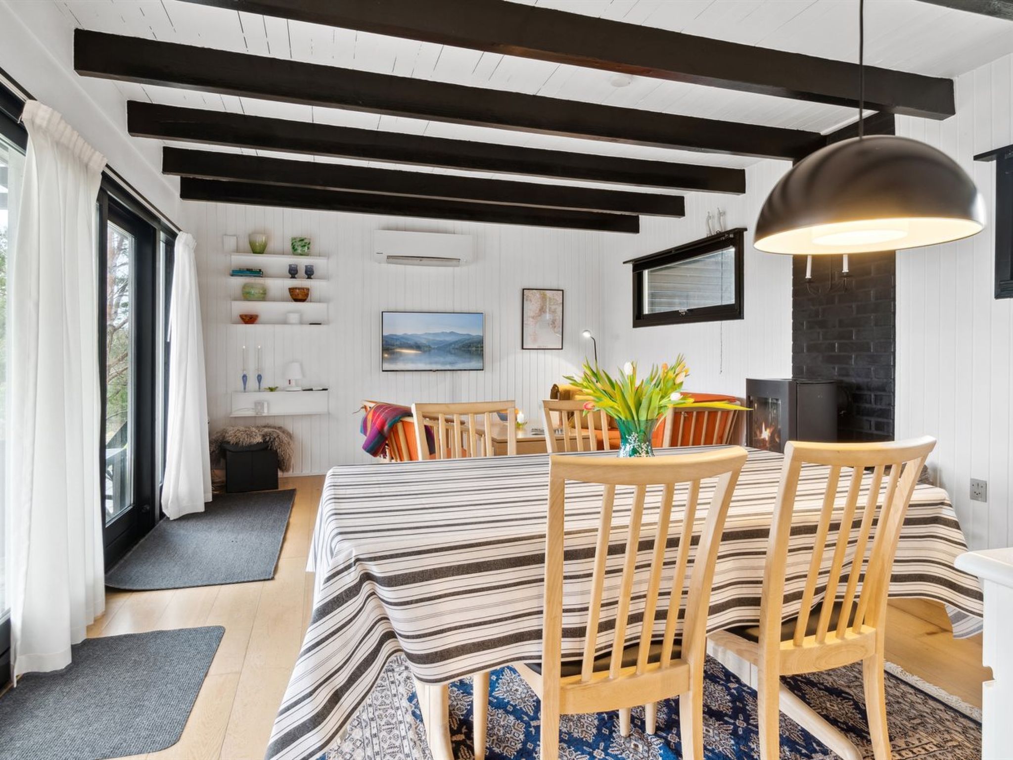 "Anthonette" - 900m from the sea-Inside