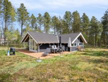 8-persoons vakantiehuis met sauna aan zee in Ebeltoft - thumbnail 1
