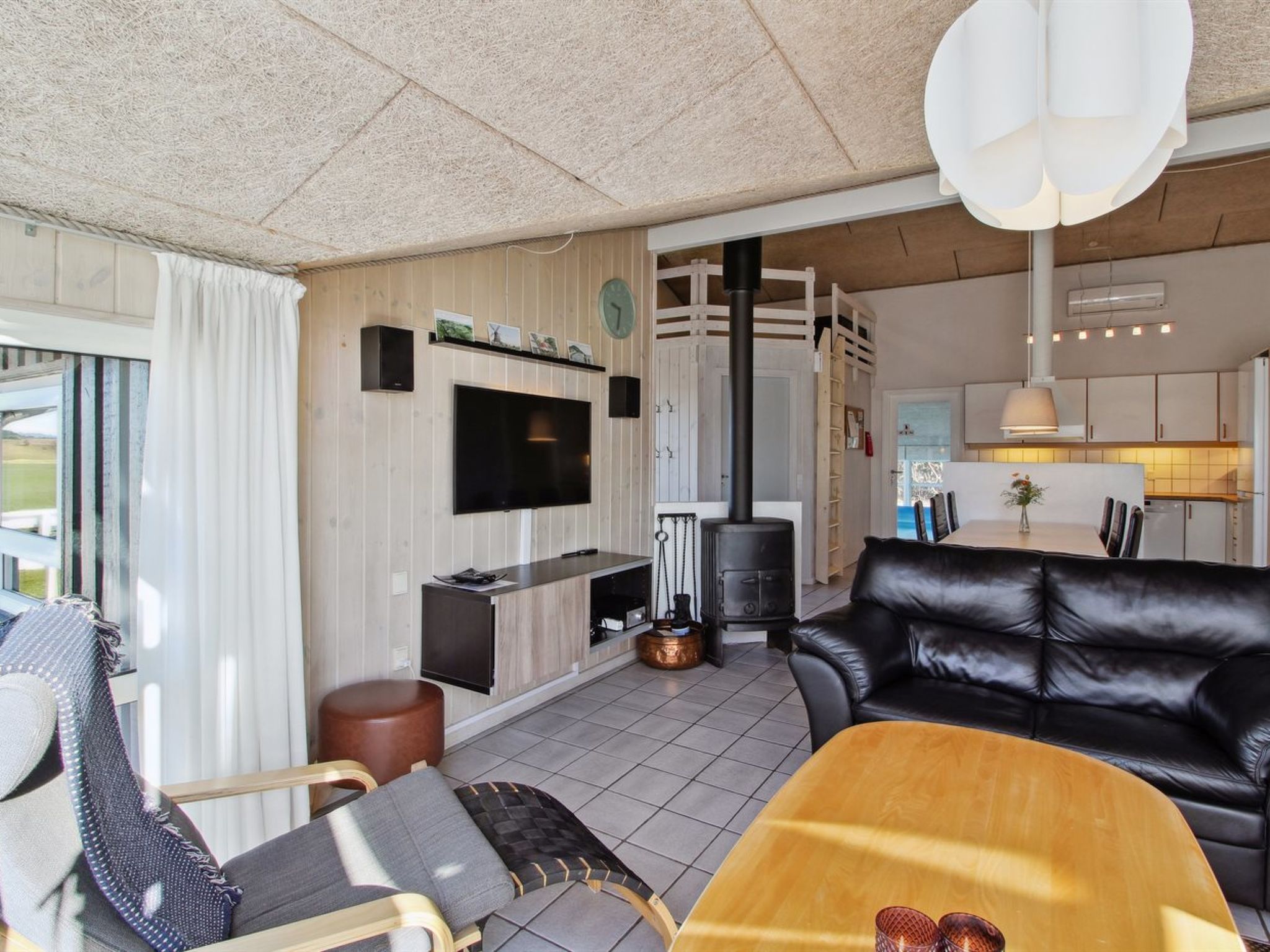 "Katharine" - 175m from the sea - Drinnen