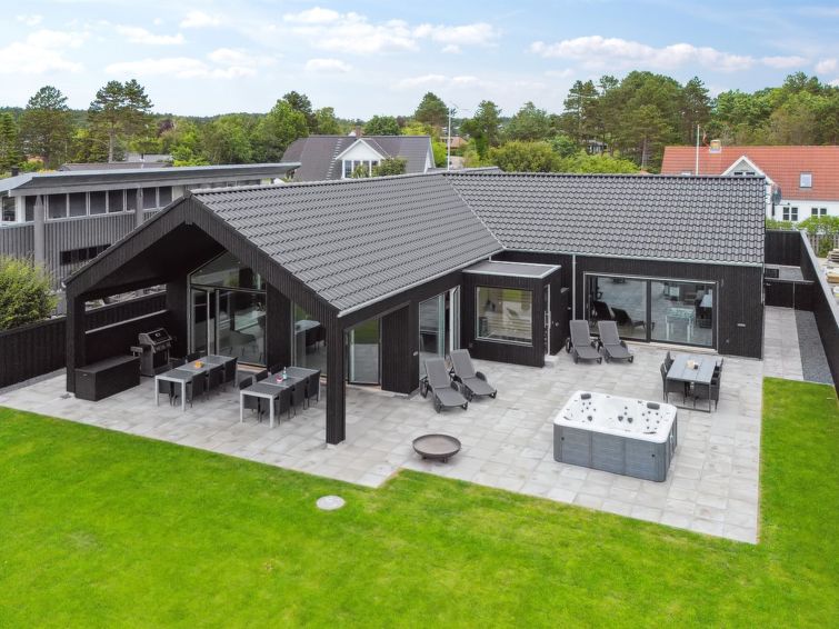 14-persoons vakantiehuis met whirlpool en sauna in Ebeltoft in Ebeltoft