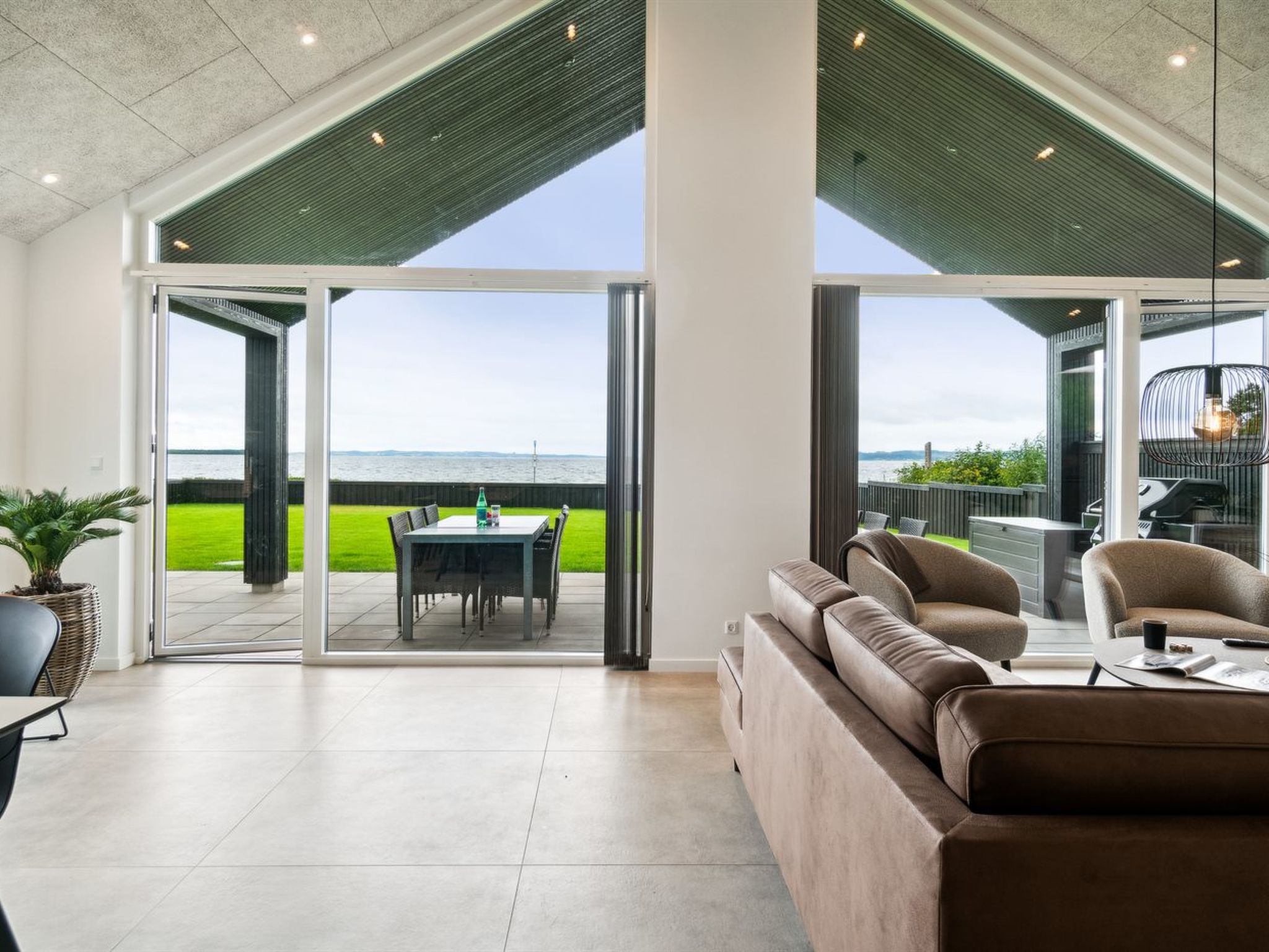 "Straale" - 50m from the sea - Binnen