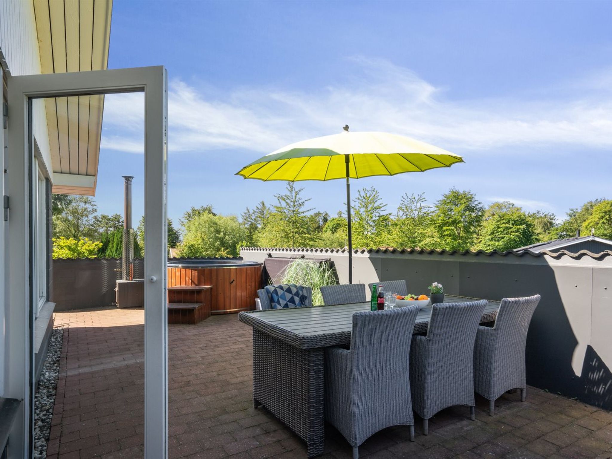 "Hubert" - 500m from the sea - Buiten