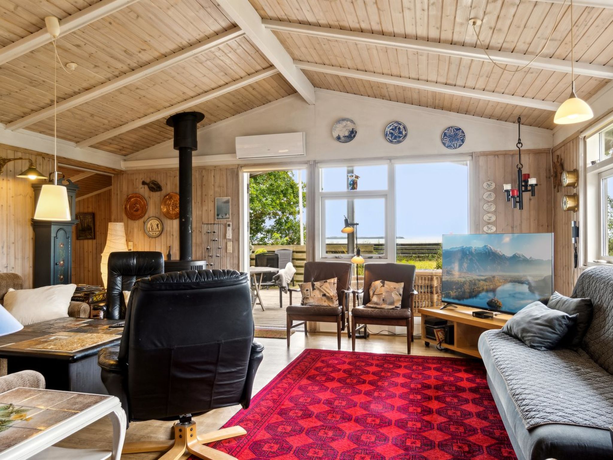 "Konsta" - 50m from the sea - Binnen