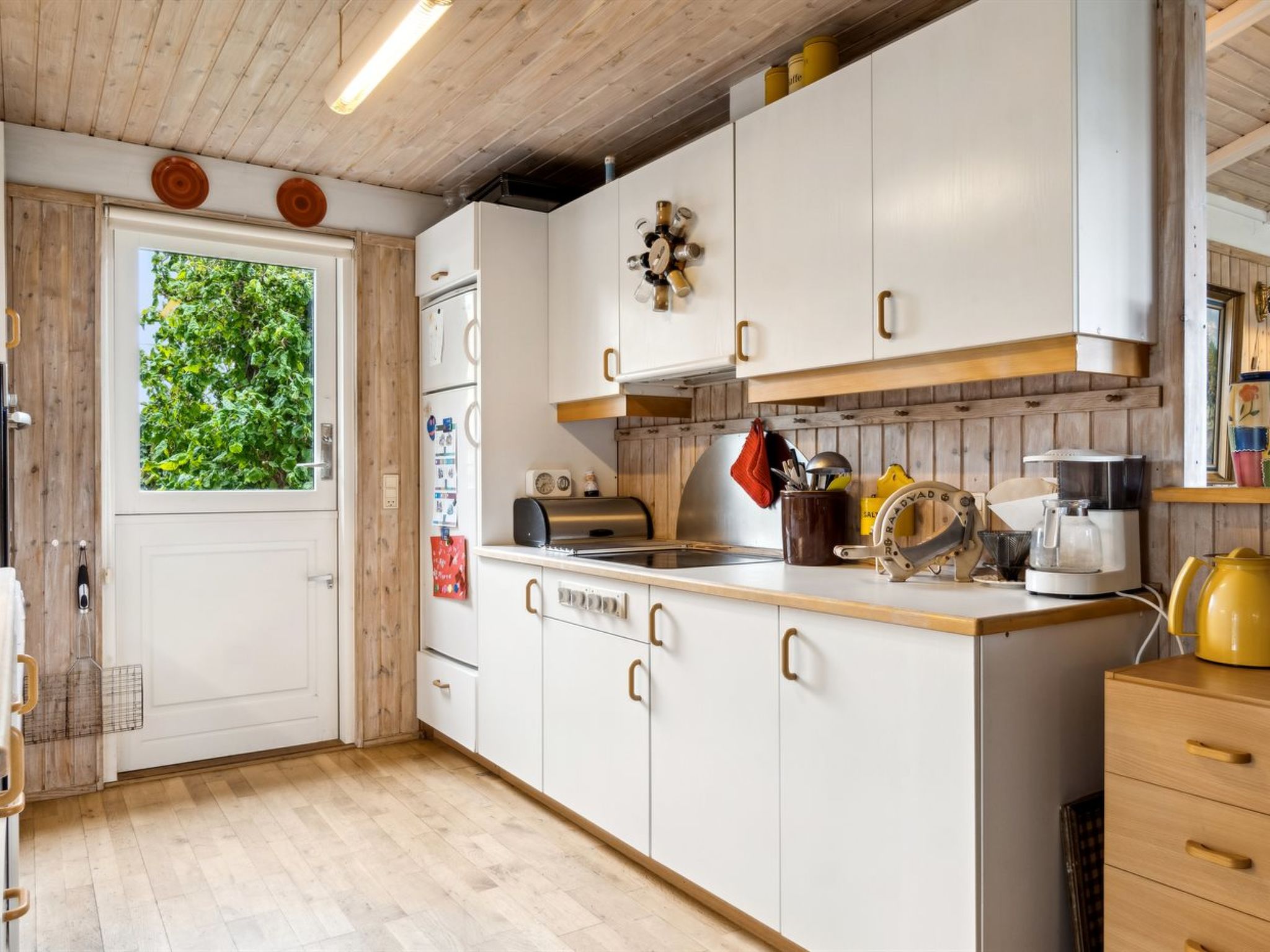 "Konsta" - 50m from the sea - Binnen