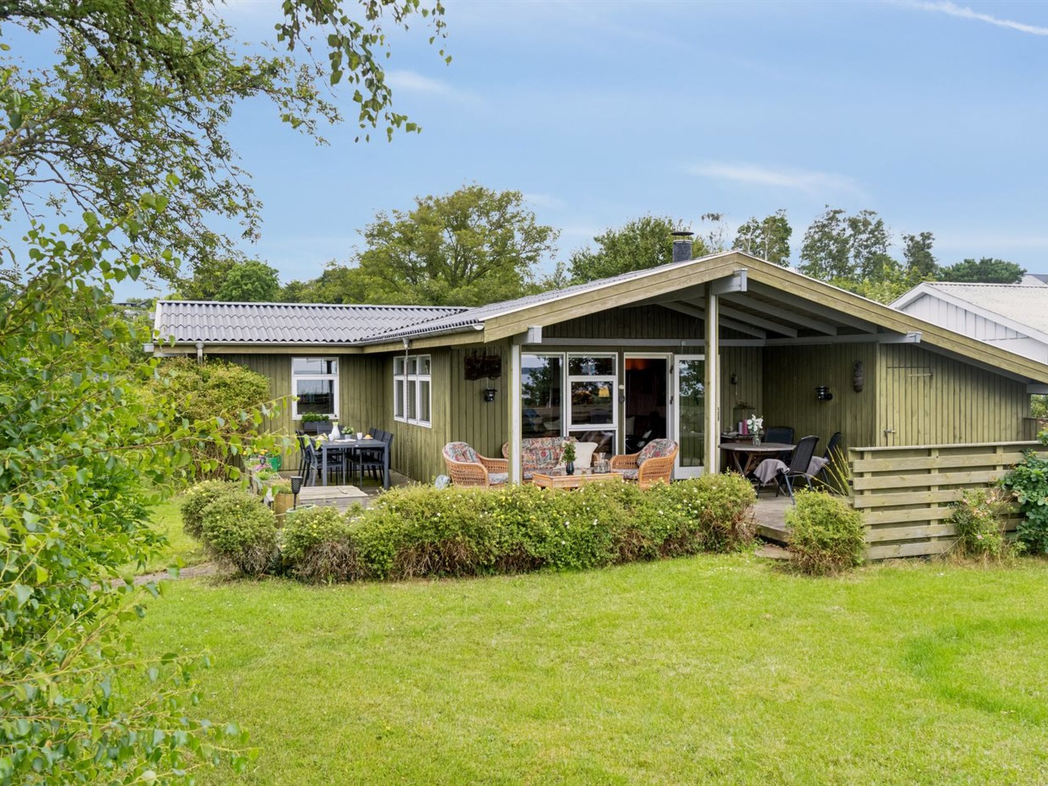 "Konsta" - 50m from the sea-Buiten