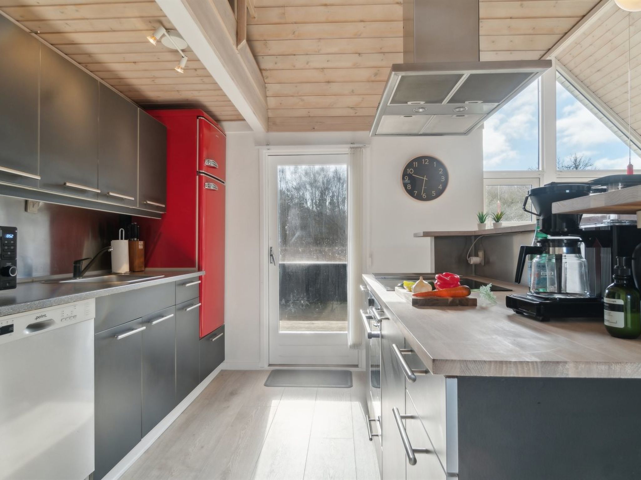 "Soeren" - 300m from the sea