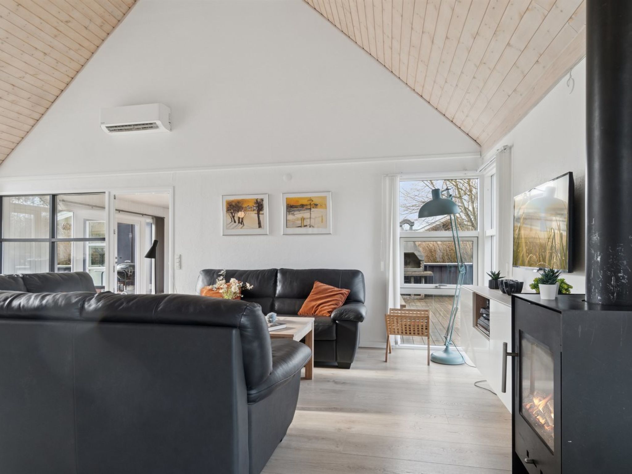 "Soeren" - 300m from the sea - Drinnen