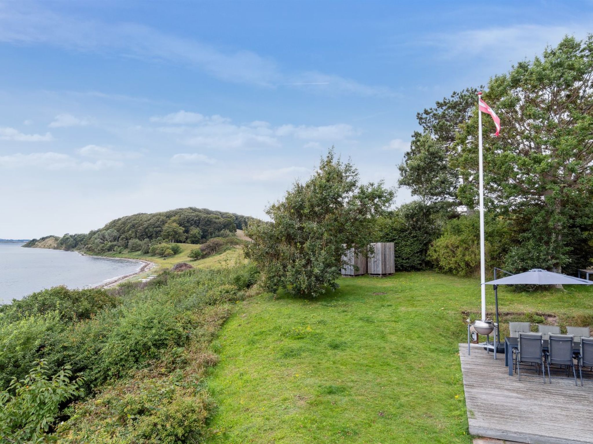 "Alfhild" - 30m from the sea - Buiten