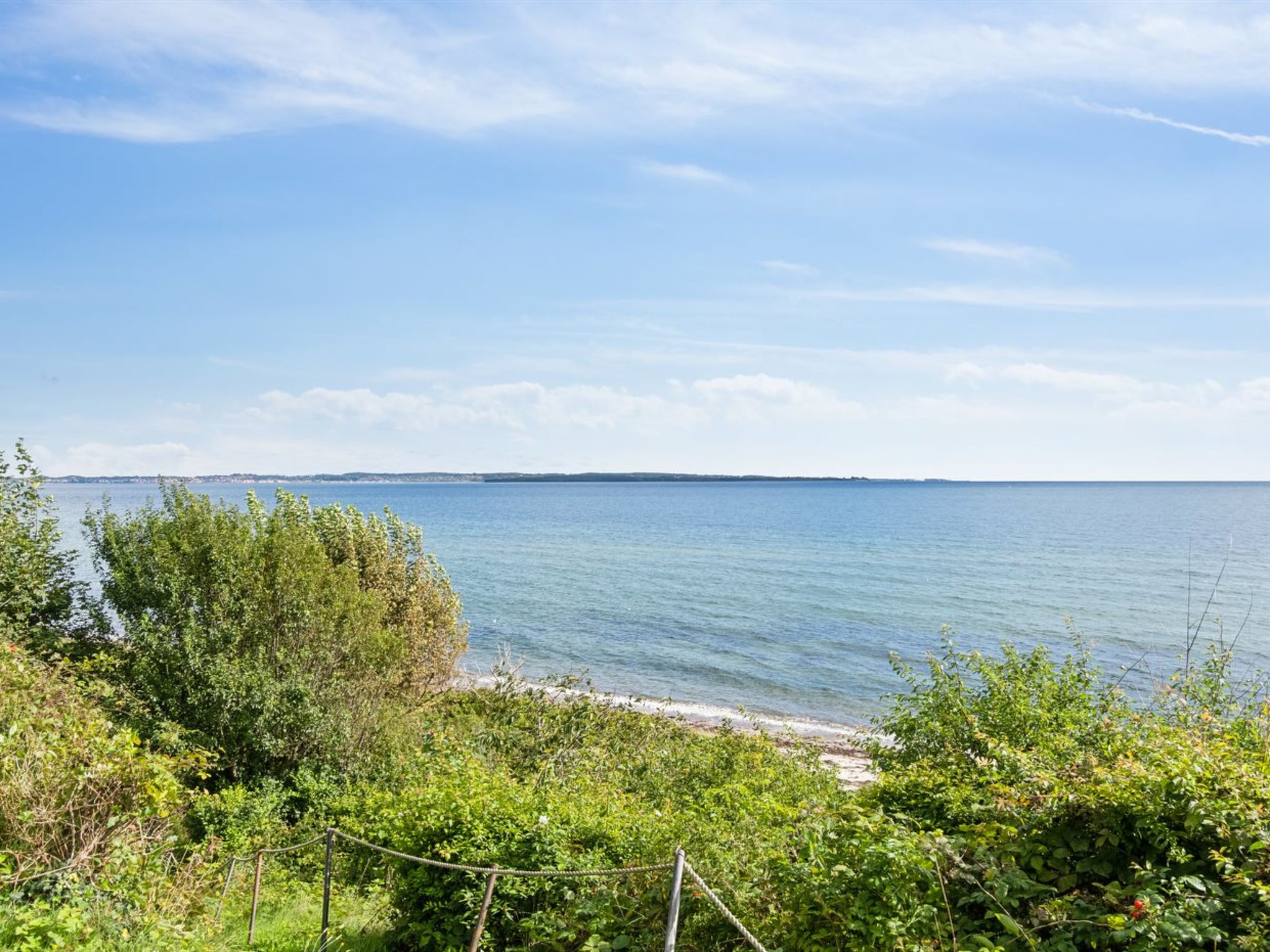 "Alfhild" - 30m from the sea - Buiten