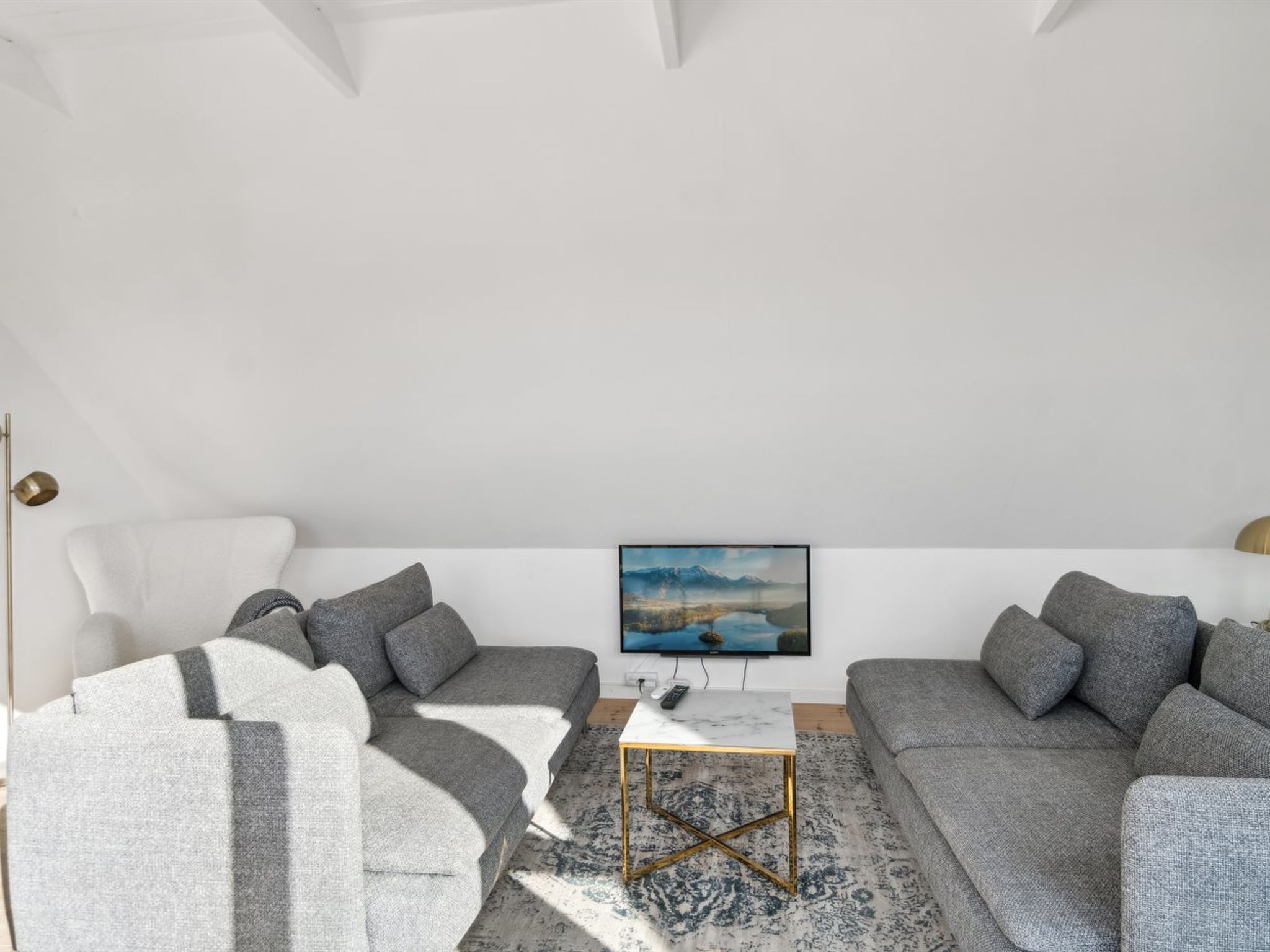"Elmeri" - 200m from the sea - Binnen