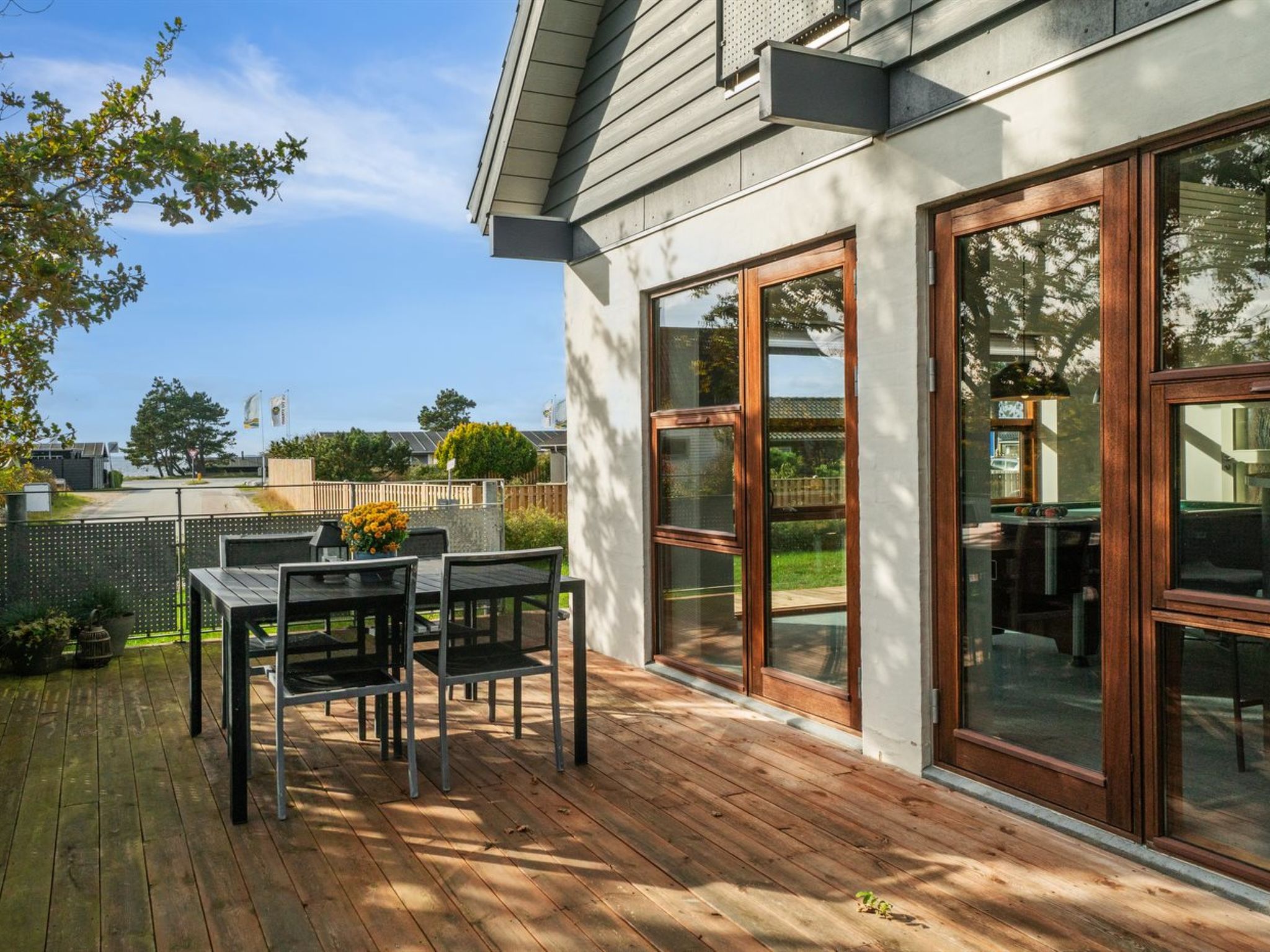 "Elmeri" - 200m from the sea - Buiten