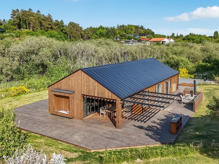 Vakantiehuis in Ebeltoft met open haard en whirlpool · 8 pers. in Ebeltoft