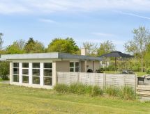 Aan zee: Ruim vakantiehuis Sebine in Ebeltoft voor 10 personen - thumbnail 4