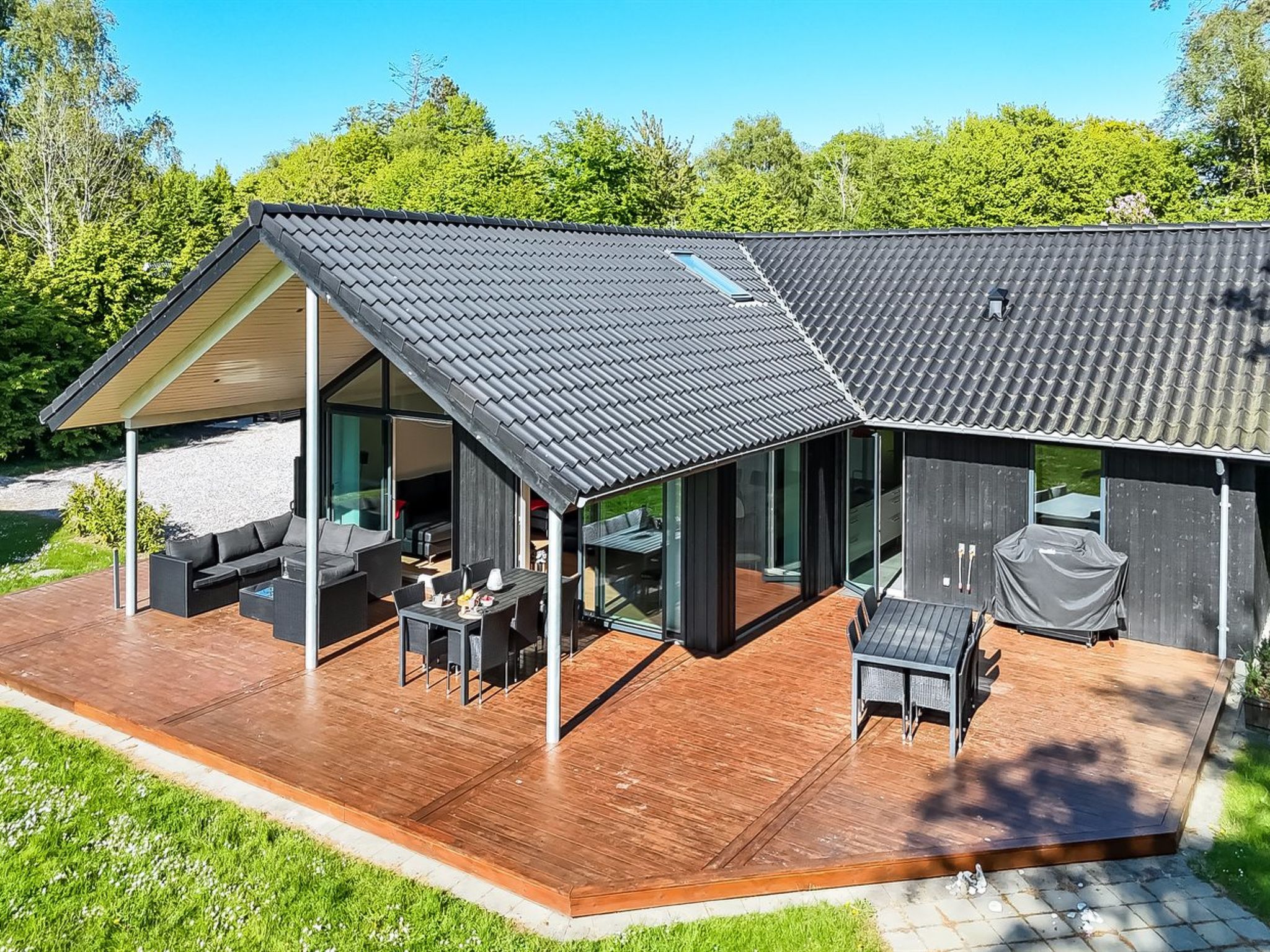 "Erlinda" - 300m from the sea-Buiten
