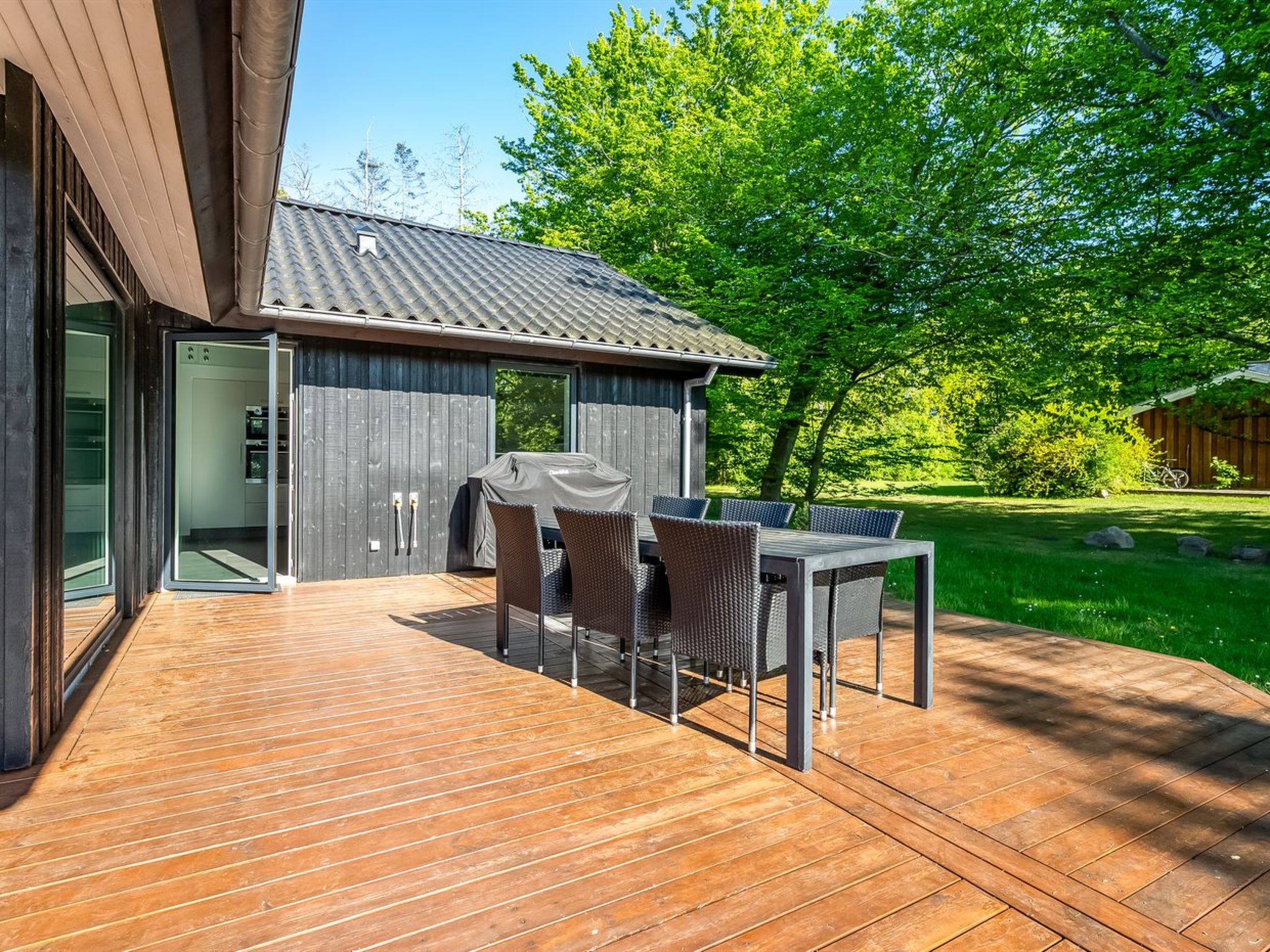 "Erlinda" - 300m from the sea - Buiten