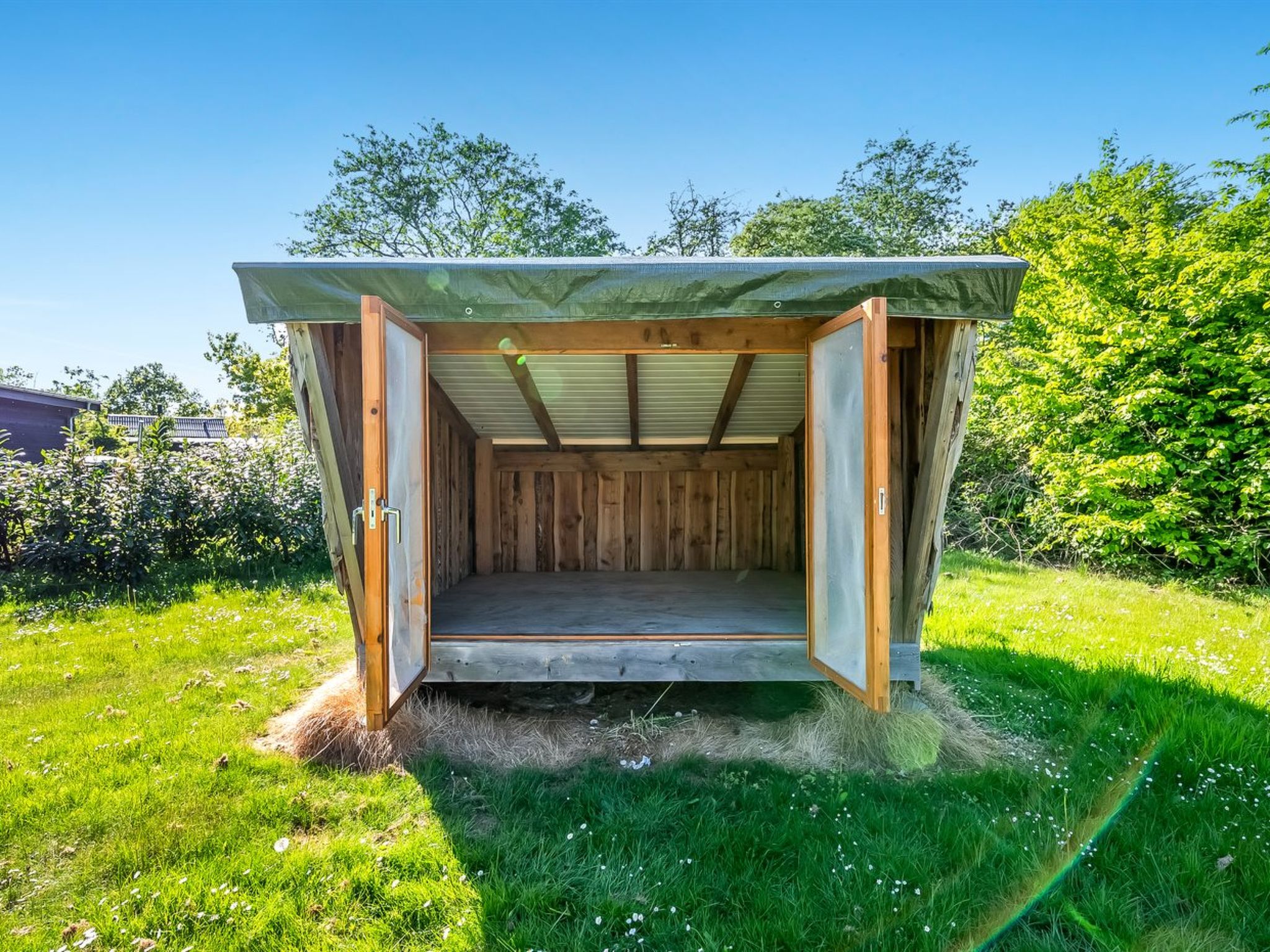 "Erlinda" - 300m from the sea - Buiten